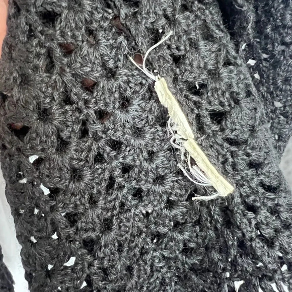 Free People Black Open Weave Felted Floral Crochet Boho Sweater Size Small - Picture 8 of 9